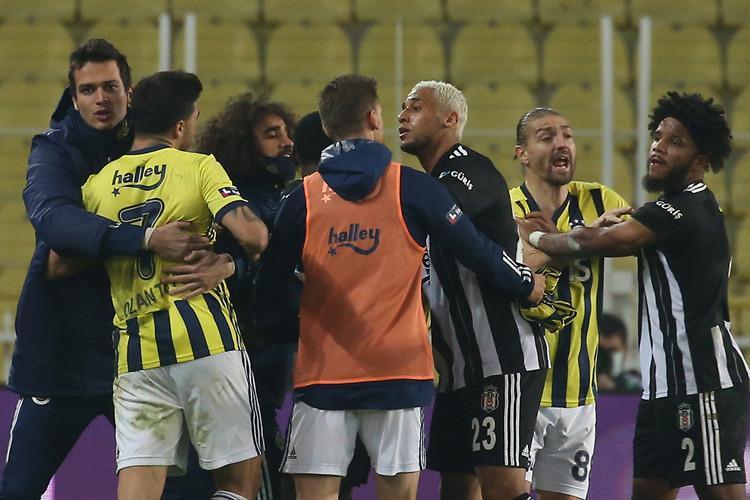 SAHA İÇİNE YANSIDI