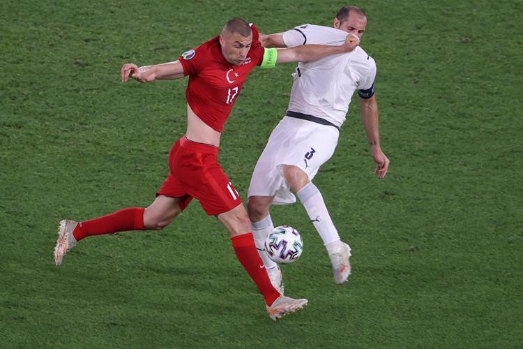 BAŞIMIZI DÖNDÜRDÜLER