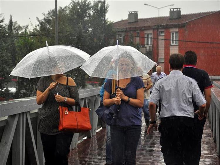 meteoroloji den istanbul a son dakika hava durumu uyarisi yarin 8 agustos hava nasil olacak dolu yagacak mi son dakika haberler