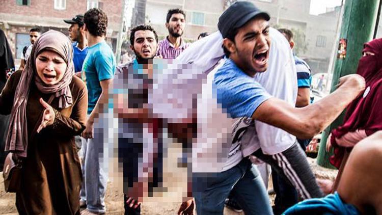 Mısır'da bayram namazı sonrası gösteri: 5 ölü