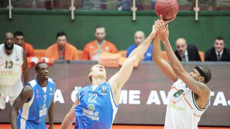 Banvit 74 - 75 Dinamo Sassri
