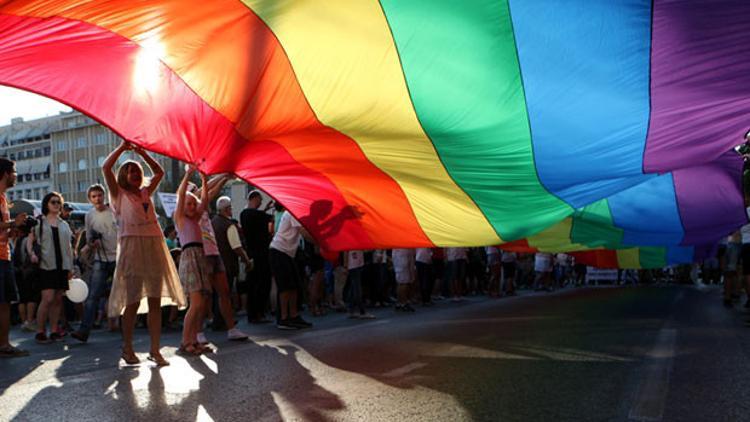 İngiliz başkonsolos Leigh Turner'dan LGBT desteği