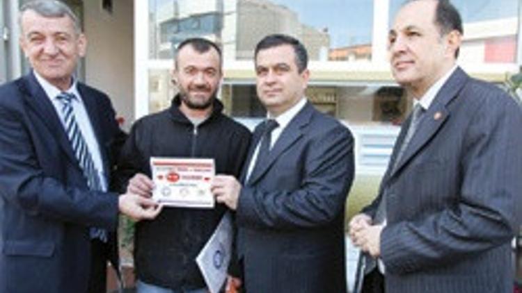 Engelliye öğrenciye yüzde 10 indirim var