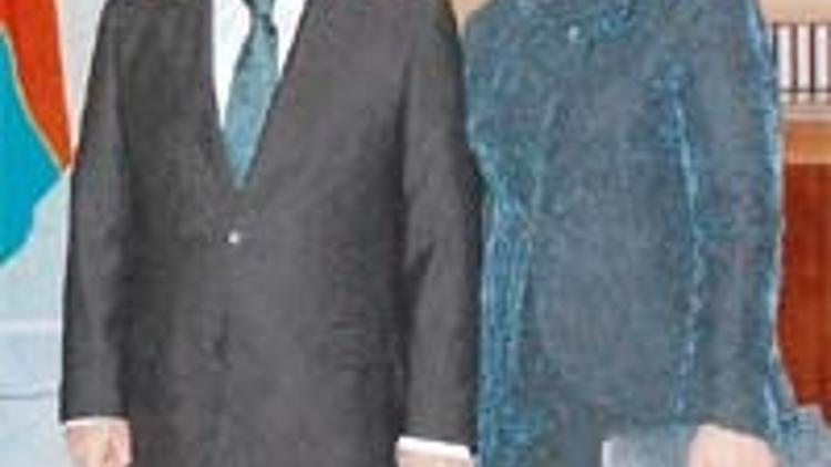 Gül’den smokin için yeÅŸil ışık