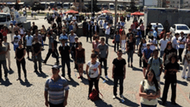 'Duran Adam' salgını