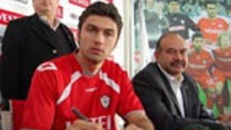 Burak Yılmaz imzayı attı