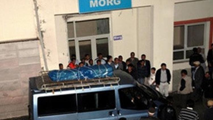 16 yaşında hamile kaldı, 8,5 aylık bebeğiyle öldü