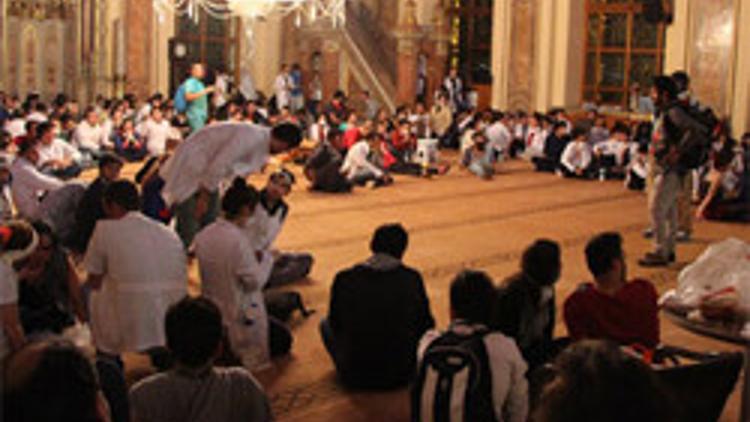 Dolmabahçe Camisi'nin imam ve müezzini gitti
