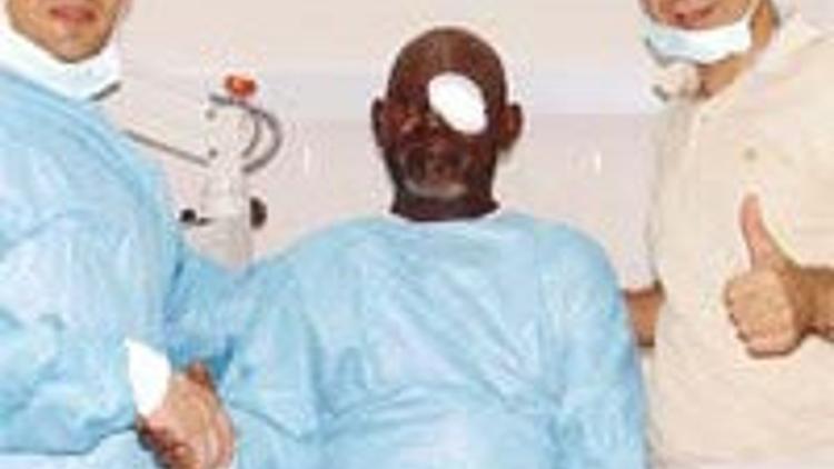 Afrika’da 3286 kişiyi ’ışığa’ kavuşturdular