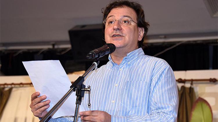 Volkan Severcan '2015 Tiyatro Bildirisi'ni okudu