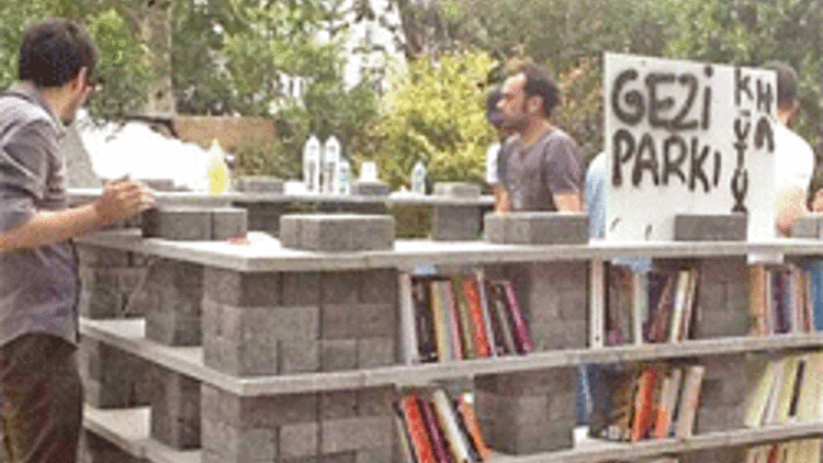 Çapulcu’nun kitaplığı