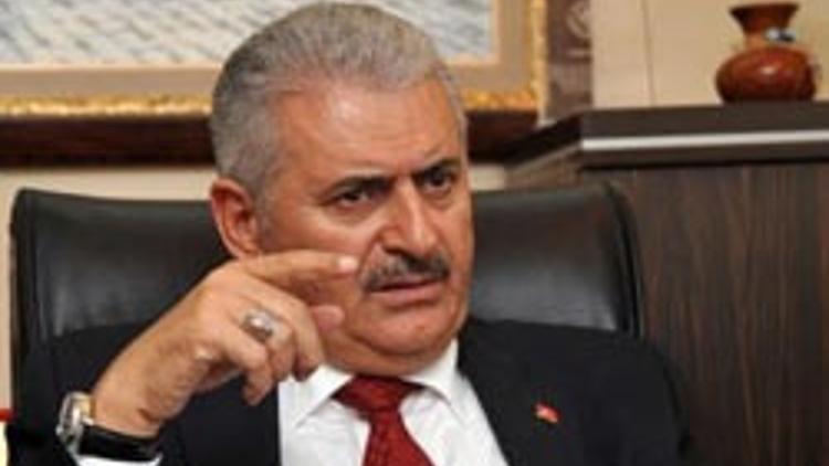 Bakan Yıldırım 'uzun tutukluluktan' yakındı