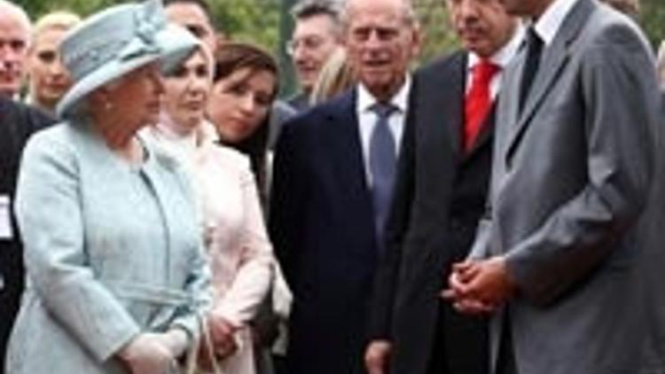 Kral ve Kraliçe buluÅŸtu