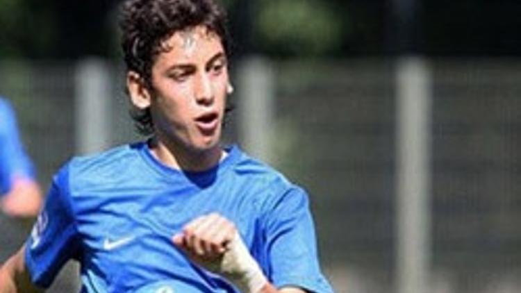 Hakan'dan Hamburg'a 4 yıllık imza