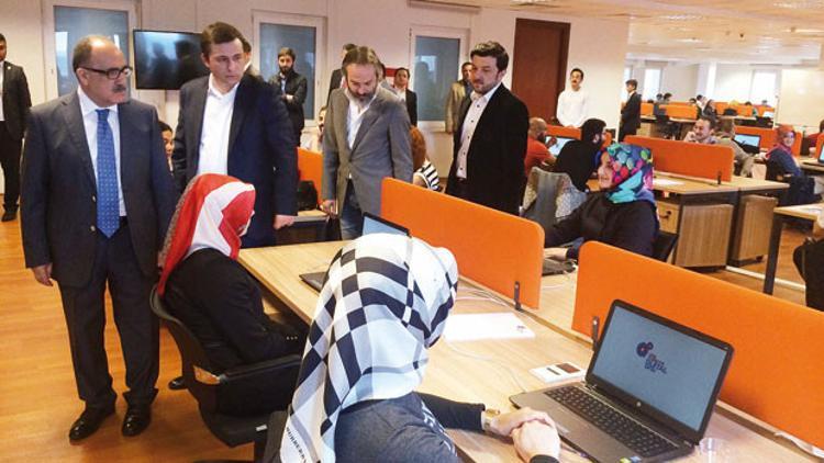 Troller gidiyor dijital ordu geliyor