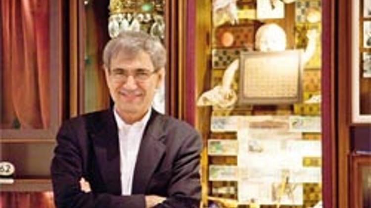 Masumiyet Müzesi’ni Orhan Pamuk’la gezin