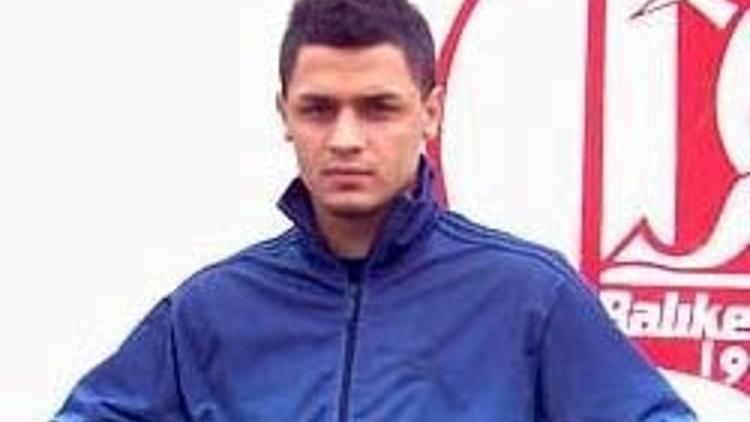 Emre, trafik kazası sonucu hayatını kaybetti