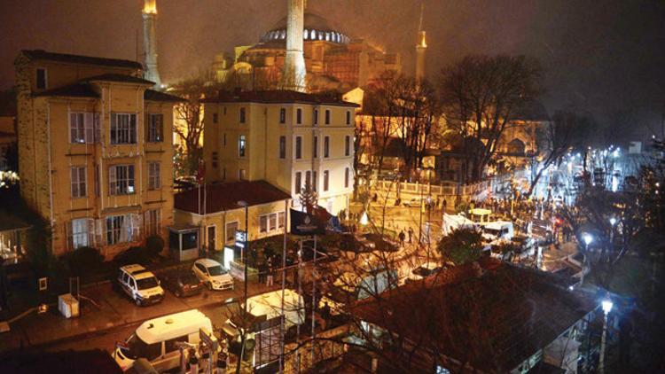 Sultanahmet’te canlı bombalı saldırı: 1 şehit