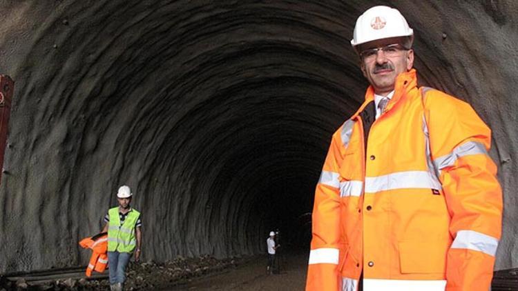 Konak Tünelleri'nde deneme amaçlı araç geçişi başladı