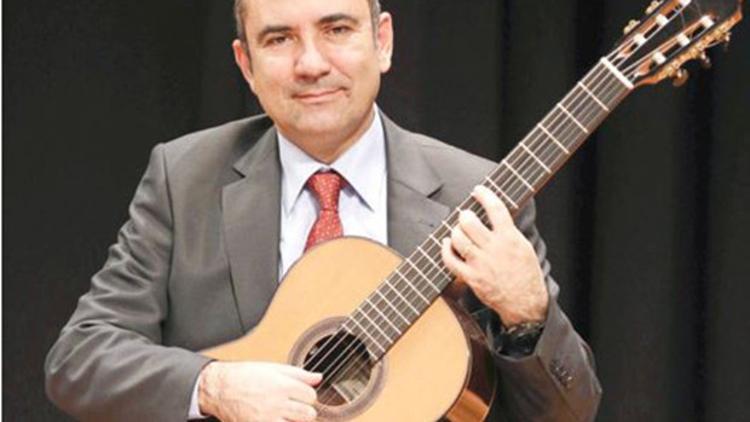 Babası "Mühendis olacak" dedi ama..