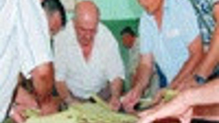 Army of observers for looming elections