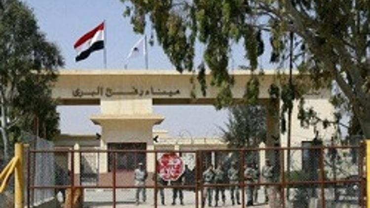 Mısır'da polis aracına saldırı: 24 ölü