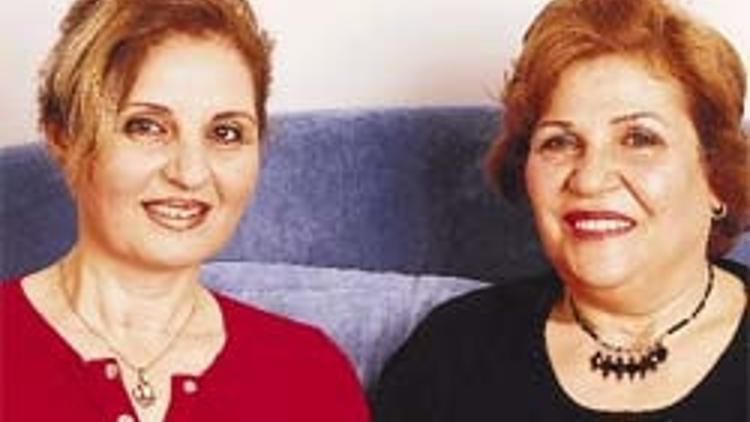 İki dünür oturdu Girit Yemekleri kitabı yazdı