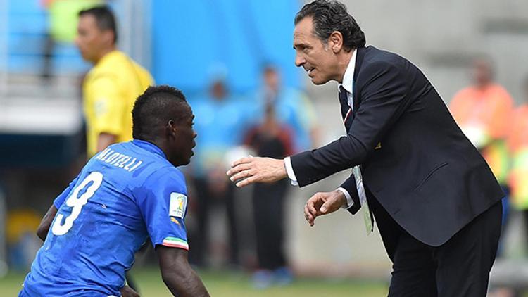 Balotelli Cim bom'a