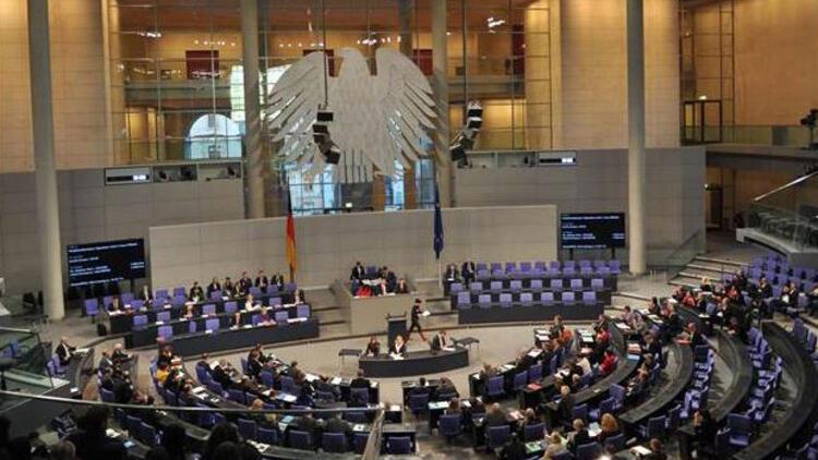 Almanya''da Bakanlar Kurulu toplantısı 13 dakika sürdü - Son Dakika Haberler