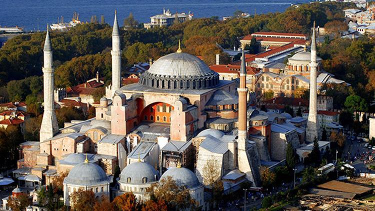 ‘Ayasofya, cemaatle hükümet arasında zeytin dalı’
