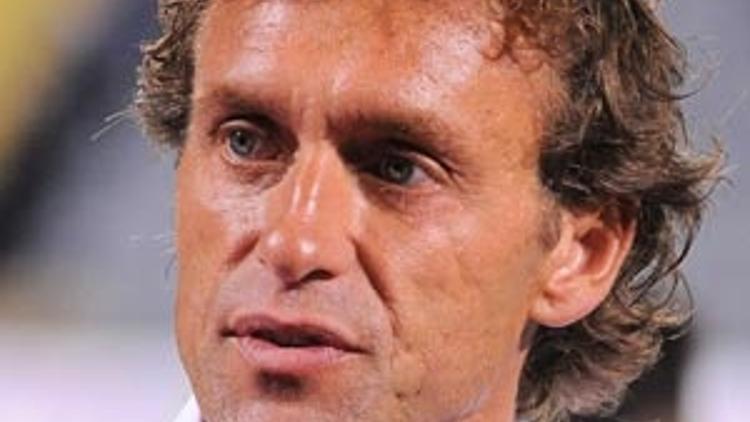 Doll: 'Başkan eski kulağı kesiklerden'
