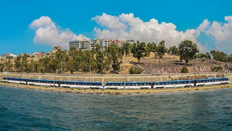 Dünya'nın çevresini 500 kez dolaştılar