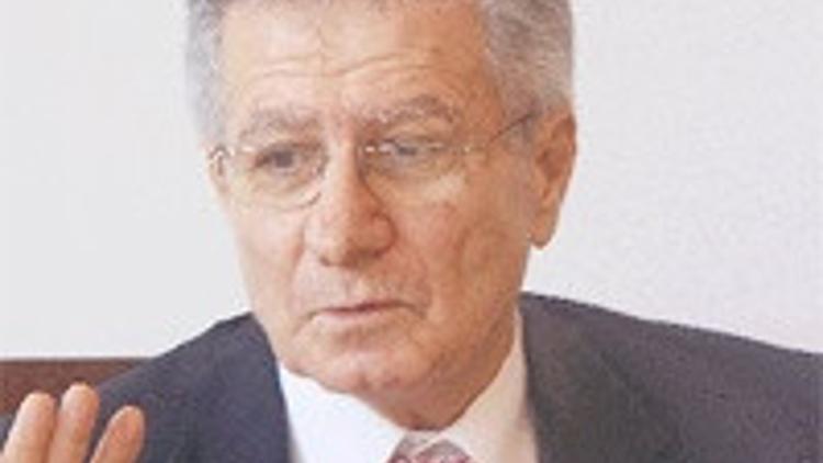 Prof. Yarımağan: Hatalı soru iptal edilir