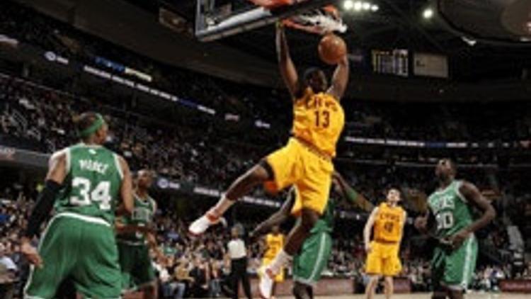 Boston'a Irving çarptı