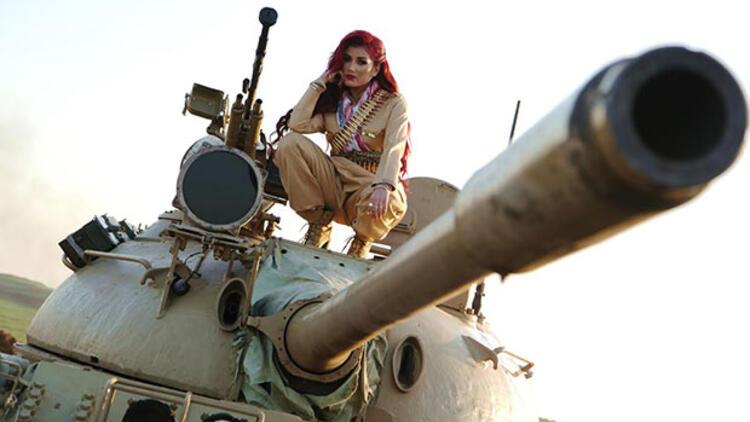 Irak Kürt’ü şarkıcı Helly Luv: Terör kurbanlarının unutulmasına izin vermeyeceğim