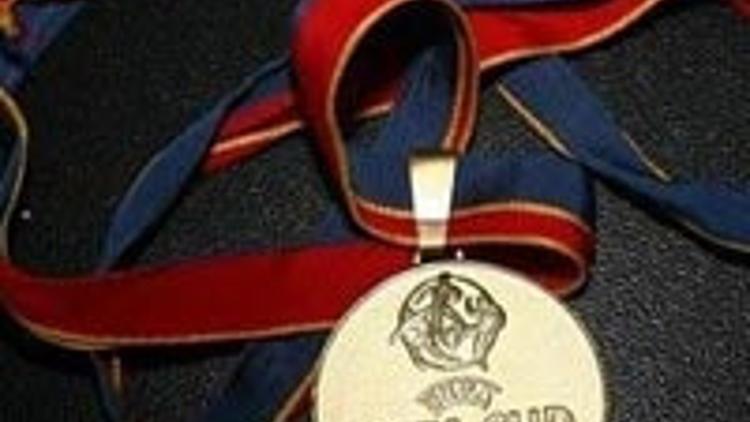 UEFA madalyası satılmamış