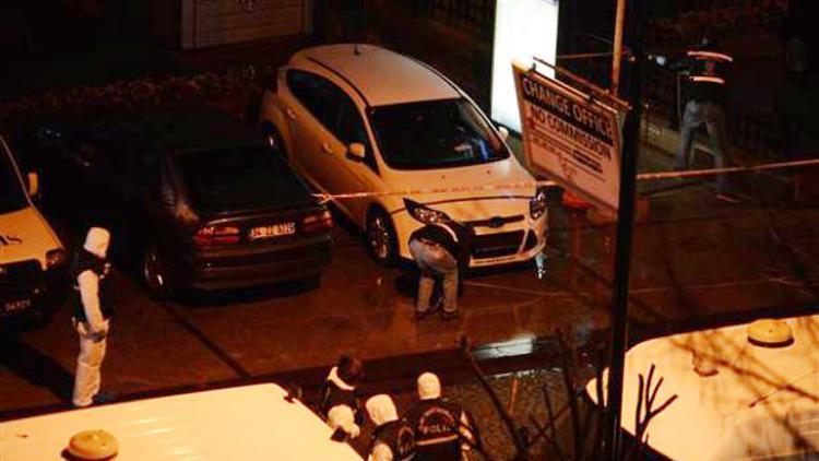 Canlı bombanın El Kaide ve IŞİD bağlantısı araştırılıyor