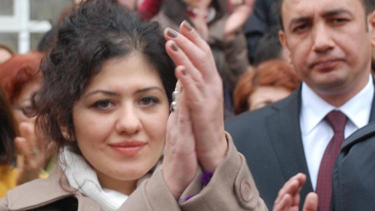 Akademisyene Erdoğan'a hakaretten 11 ay hapis