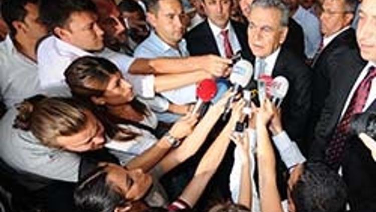 Yargılandığı davanın belgeselini çekiyor