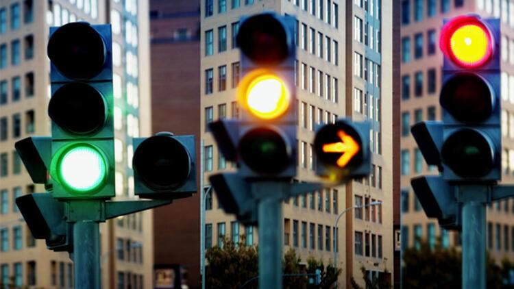Trafik ışıkları neden kırmızı, sarı ve yeşildir? - Keyif Haberleri