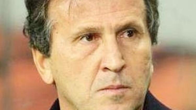 Zico'ya yol göründü