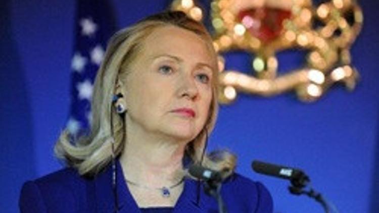 Clinton: Biz şimdi El Kaide'yi mi destekliyoruz?