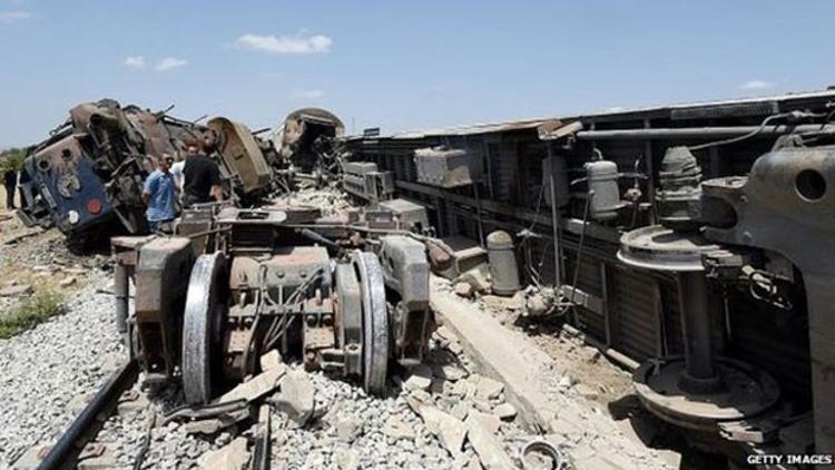 Tunus'ta tren faciası: 18 ölü, 98 yaralı