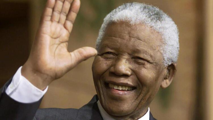 FBIın 90lı yıllarda Mandelayı izlediği belgelendi
