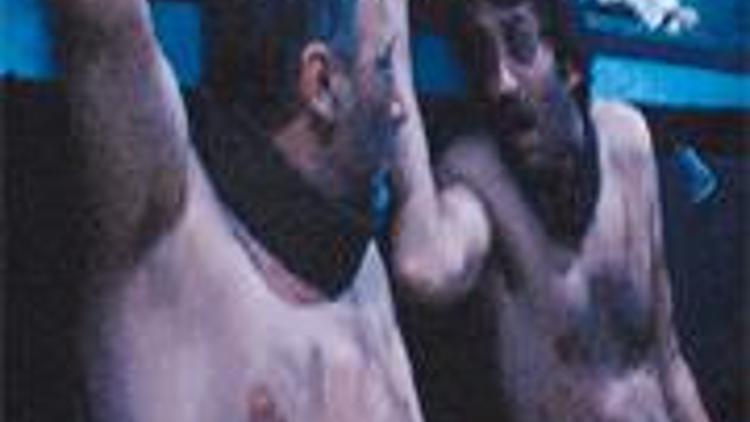 Sibel Kekilli galada ağladı