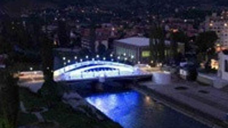 Bölünmüş kent Mitroviça