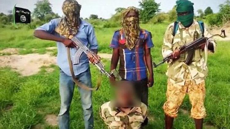Boko Haram, ilk kez kafa kesme videosu yayınladı