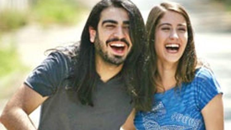 Hazal oynadı Necati çaldı