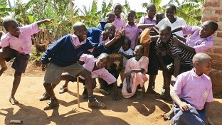 Uganda’nın gerçek yüzünü yetim çocuklarla oynarken öğrendim