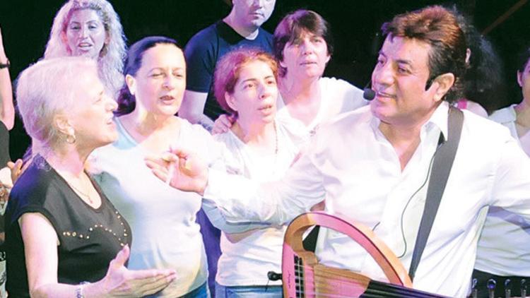Coşkun Sabah'ın sahnesini kadınlar bastı
